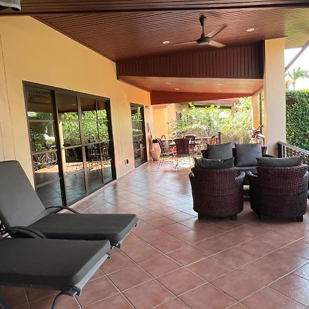 Sea Breeze House Villa Мае Пим Екстериор снимка