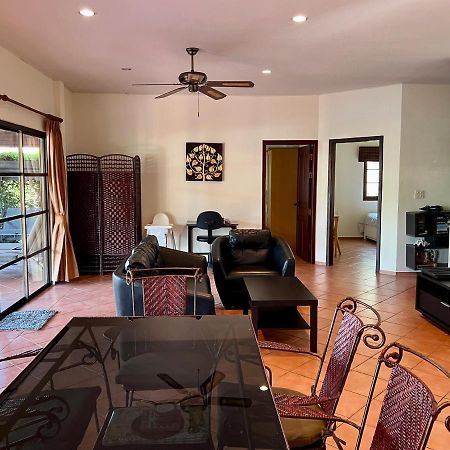 Sea Breeze House Villa Мае Пим Екстериор снимка
